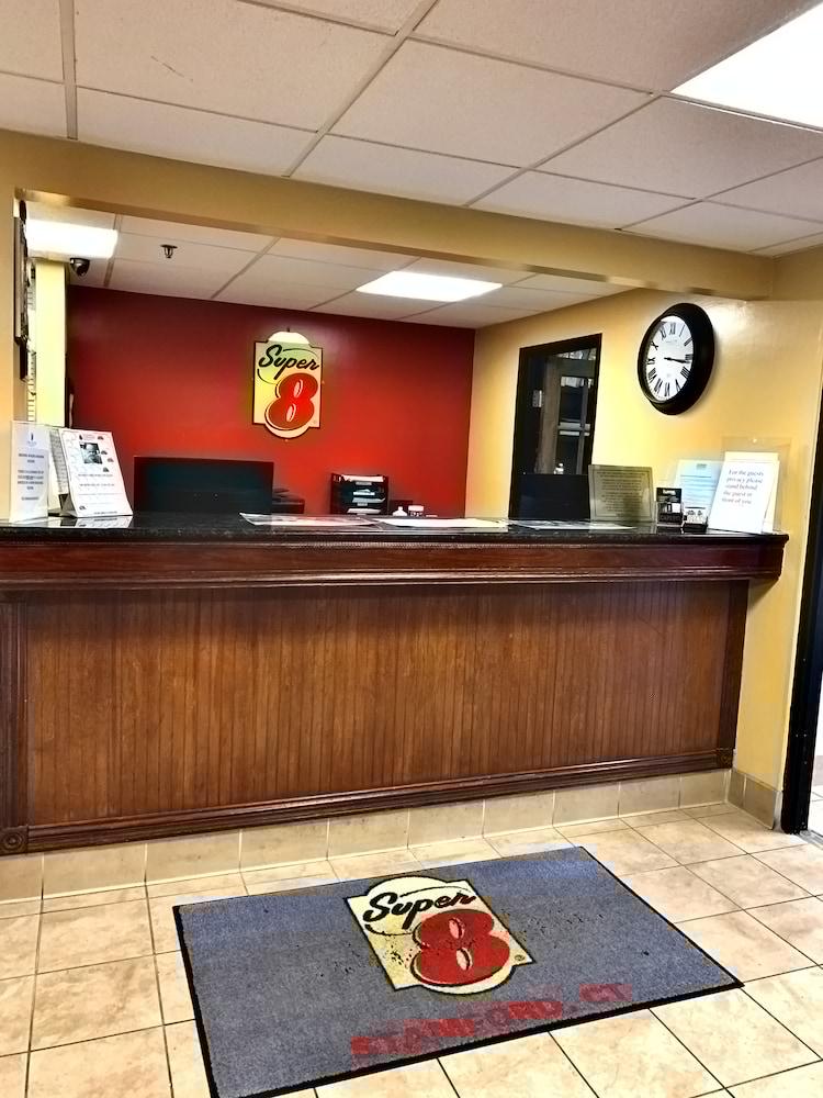 Super 8 By Wyndham Stamford/New York City Area מראה חיצוני תמונה